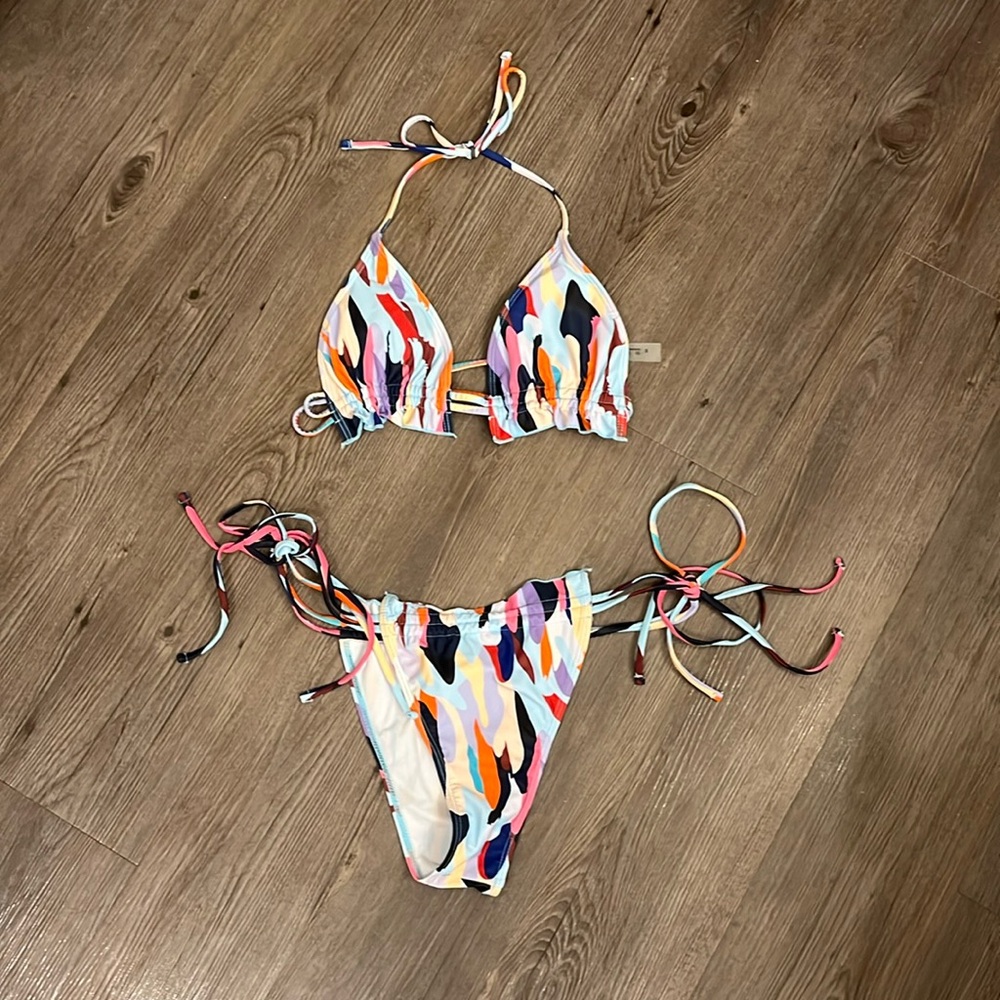 NWOT Multi color bikini size S